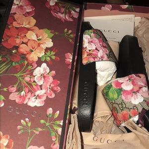 Gucci slides never worn! Got as a gift